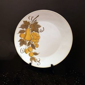 Vintage MIKASA PLATTER Golden Valley Yellow Pear Grape Golden Fruit Focus-Shape